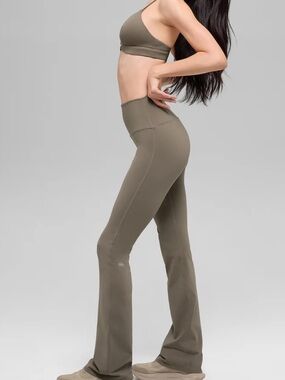 Alo Yoga Flare Legging Pants